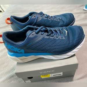 Hoka Arahi 4 men’s shoe size 11